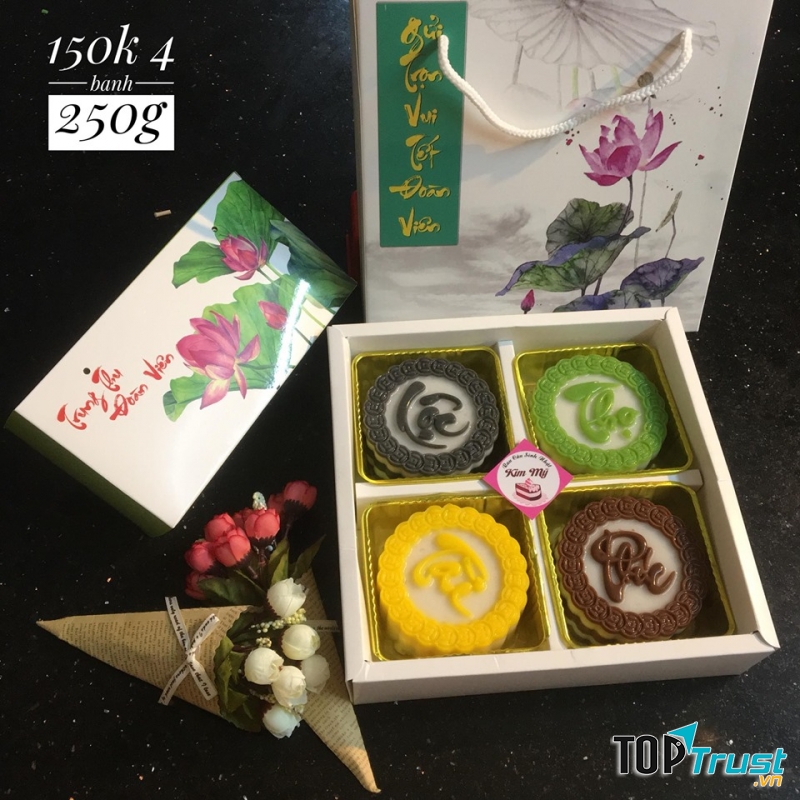 Bánh trung thu rau câu Kim Mỹ đa dạng về mẫu mã và màu sắc.