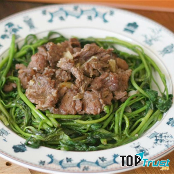 Rau lang xào thịt bò.