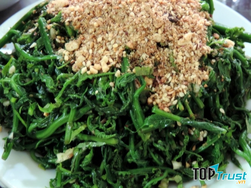 Món rau rừng xòa
