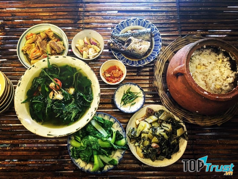 Rau đã được chế biến thành món ăn