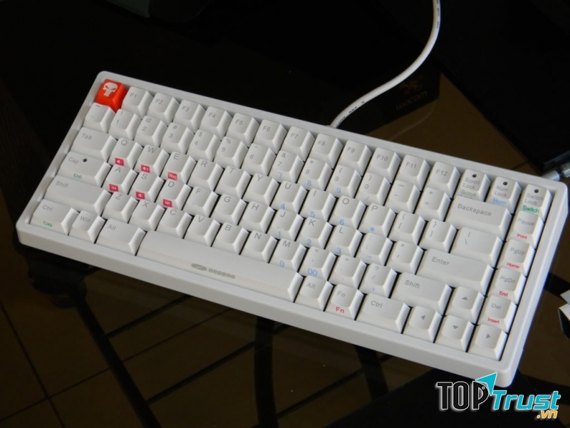 Bàn phím cơ RealForce và Happy Hacking