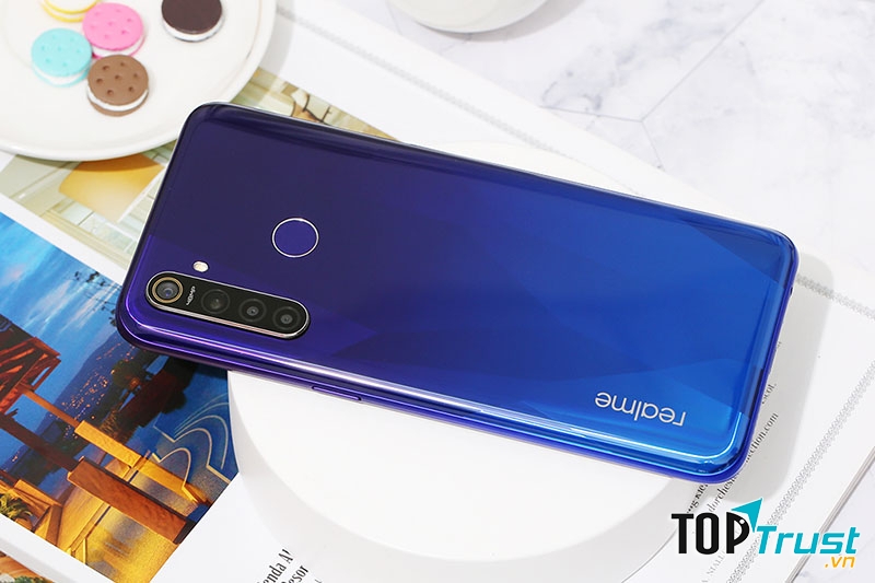 REALME 5 PRO (8GB/128GB)