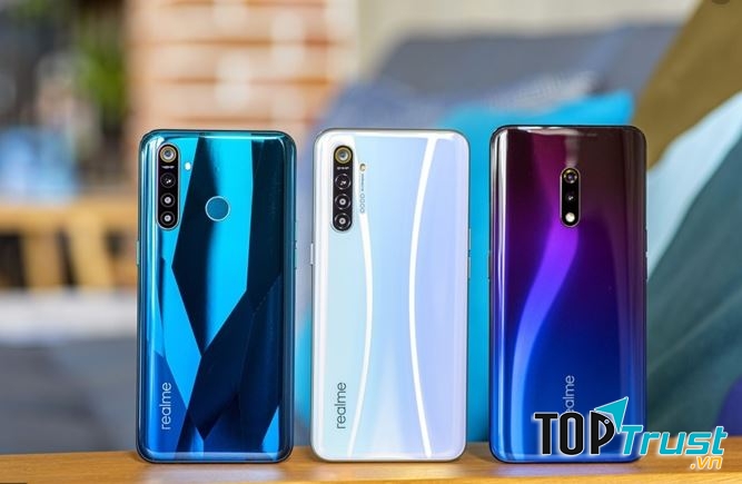 Realme XT | Giá: 7.990.000đ