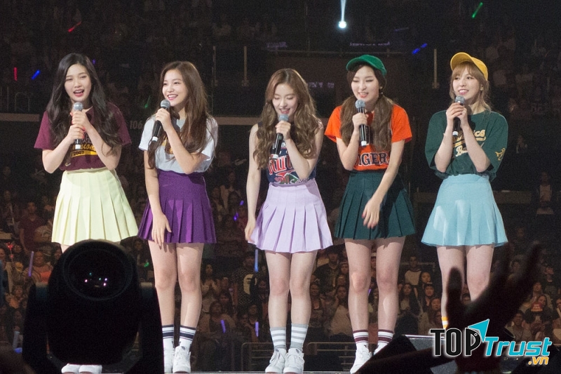 Các cô nàng Red Velvet xinh đẹp, quyến rũ.