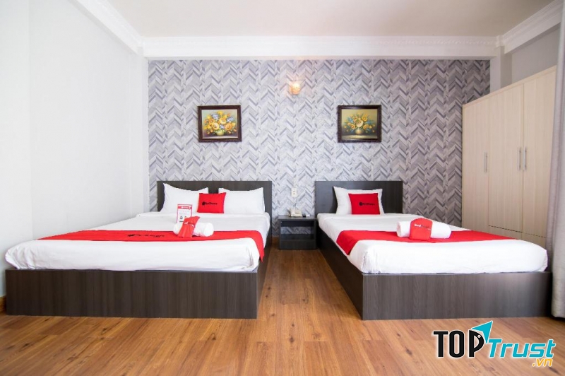 RedDoorz Yến Giang