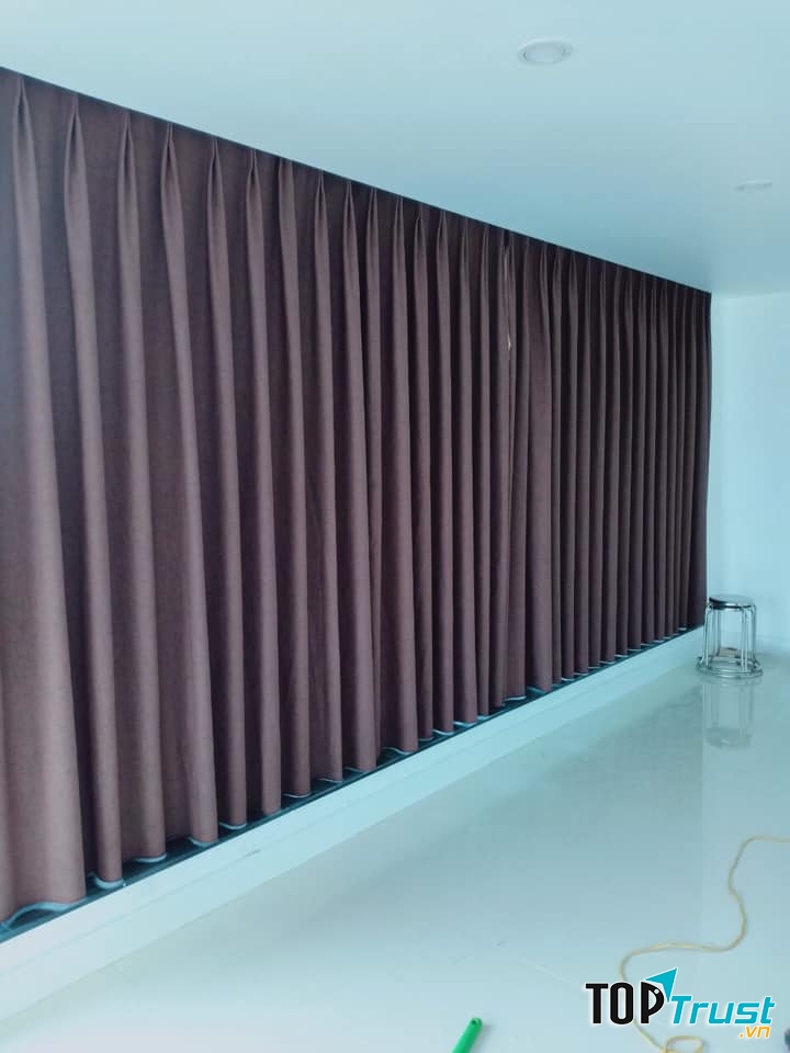 Rèm cản nắng rất tốt