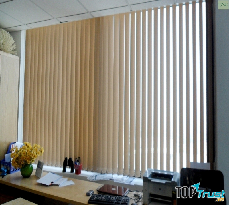 Rèm lá dọc dùng cho văn phòng