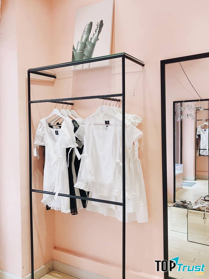 Các sản phẩm nhà Ren có thiết kế cầu kì, tinh xảo