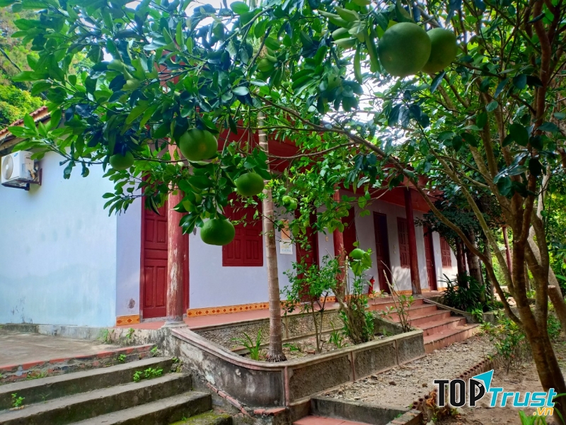 Resort Quan Lạn Hùng Lâm