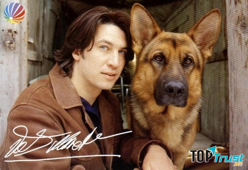 Rex - Chú chó thám tử