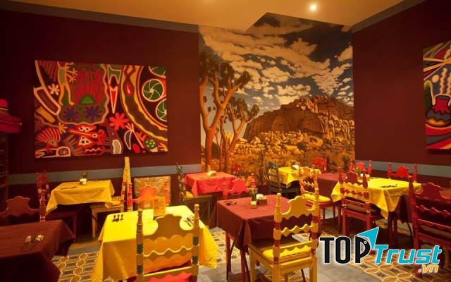 Không gian lạ mắt thiết kế đúng với phong cách ẩm thực