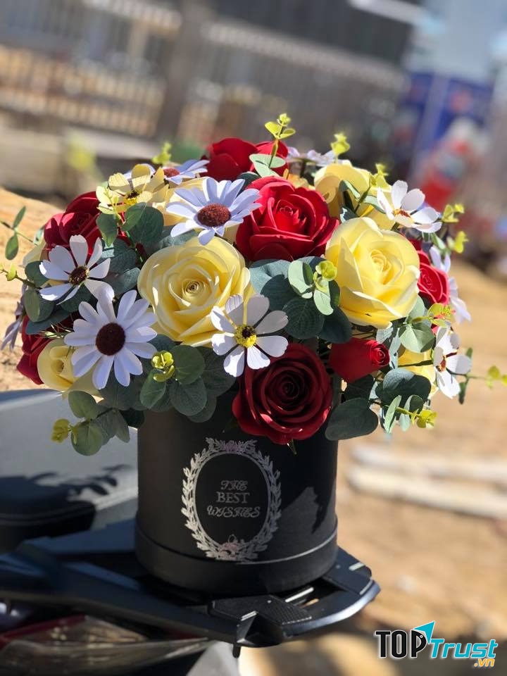 Rita Handmade – Cửa Hàng Hoa Giấy Lưu Niệm