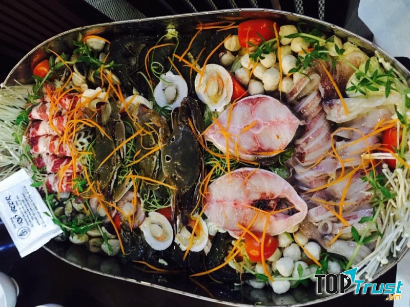 Rô Beer – lẩu tiến Vua & hải sản