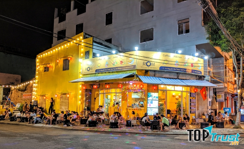 toàn cảnh Rơm Foods & Drinks