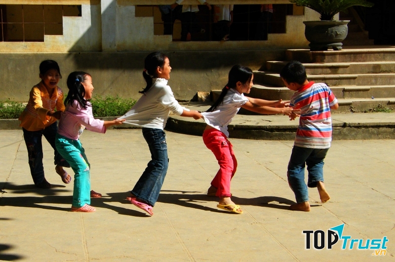 Rồng rắn lên mây