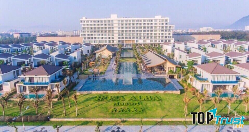 Rosa Alba Resort & Villas