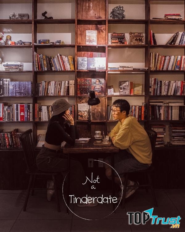 Rosaria Books & Coffee