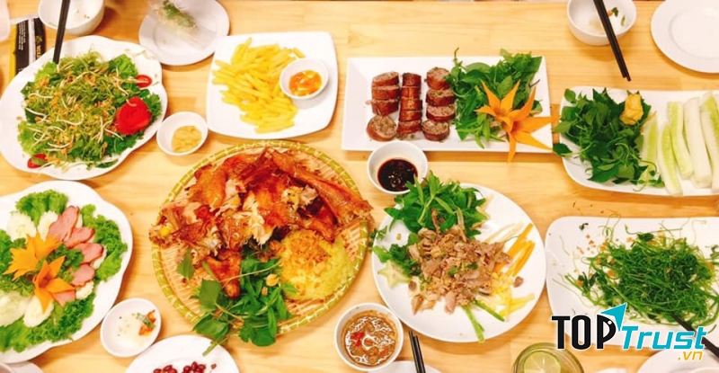 Roxa Beer còn là nơi tự tập những món ăn đặc sản yêu thích của dân nhậu