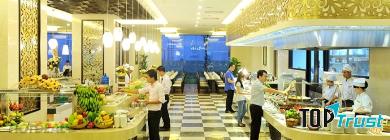 Không gian sang trọng, hiện đại tại Royal Buffet