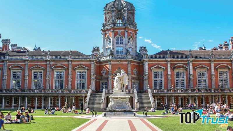 Royal Holloway, University of London