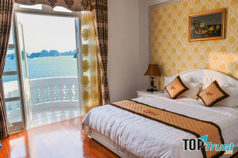 Royal Hotel Hạ Long