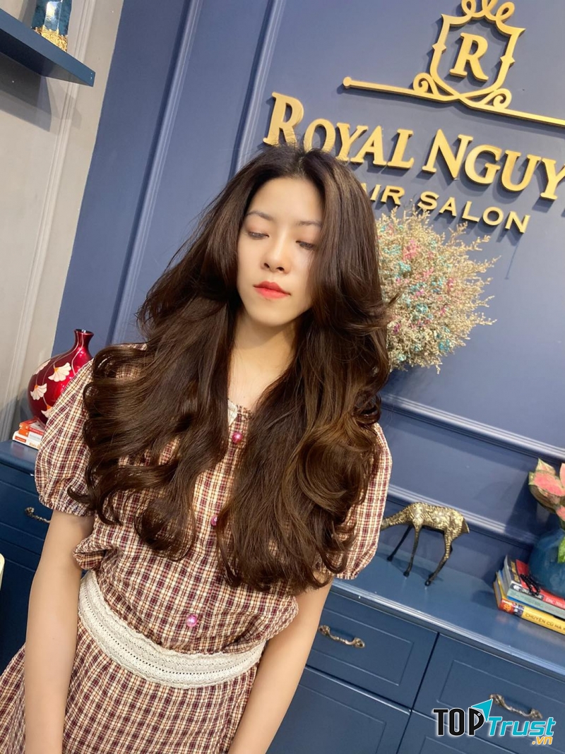 Royal Nguyễn Hairstylist