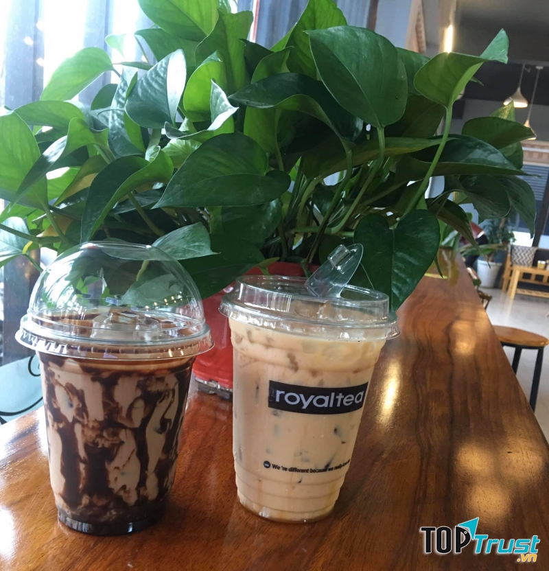 Royaltea thị trấn Neo