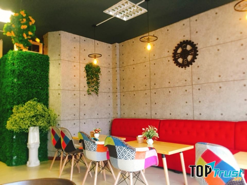 RoyalTea Vũ Tông Phan