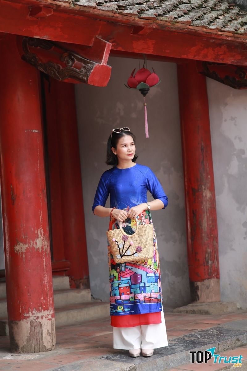 Áo dài cách tân tại Ruby Phạm Ngọc Thạch