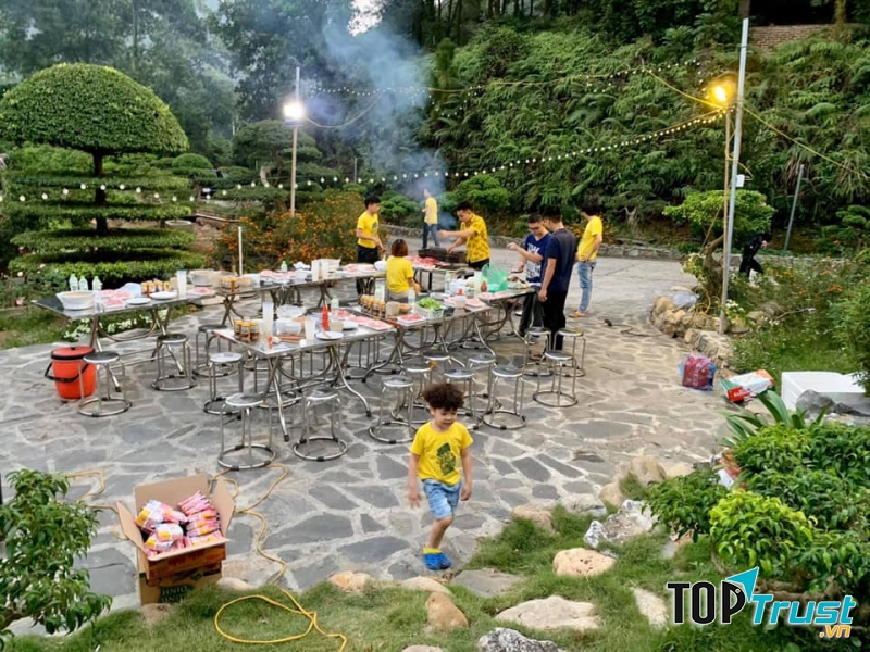 Rừng Thông Xanh Resort