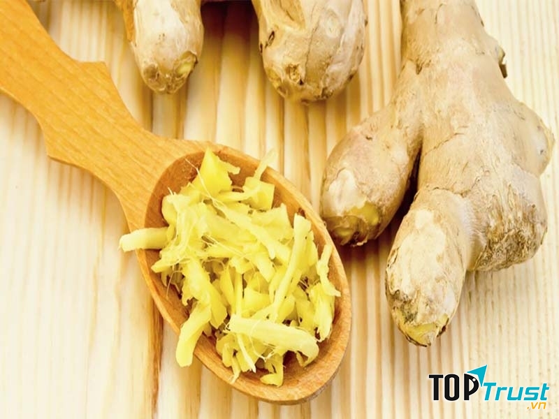 Sau khi thoa rượu gừng cần rửa tay sạch với xà phòng cho đến khi bay bớt mùi trên tay.