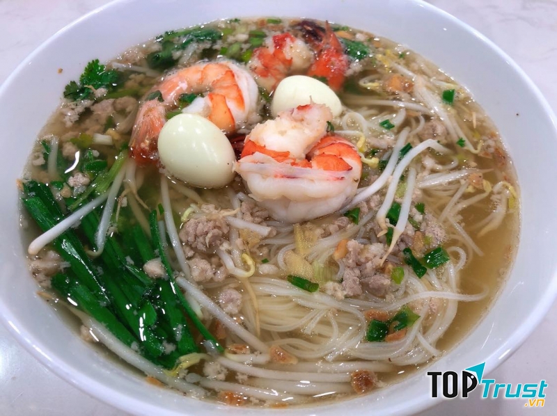 Sợi hủ tiếu rất ngon, dai dai.