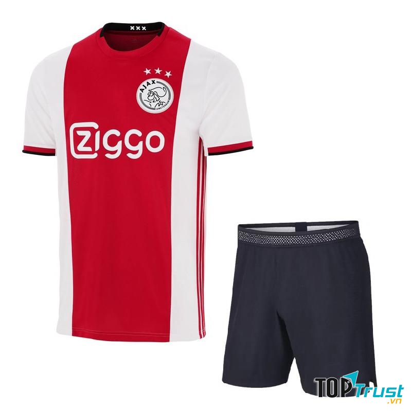 Sắc màu bóng đá