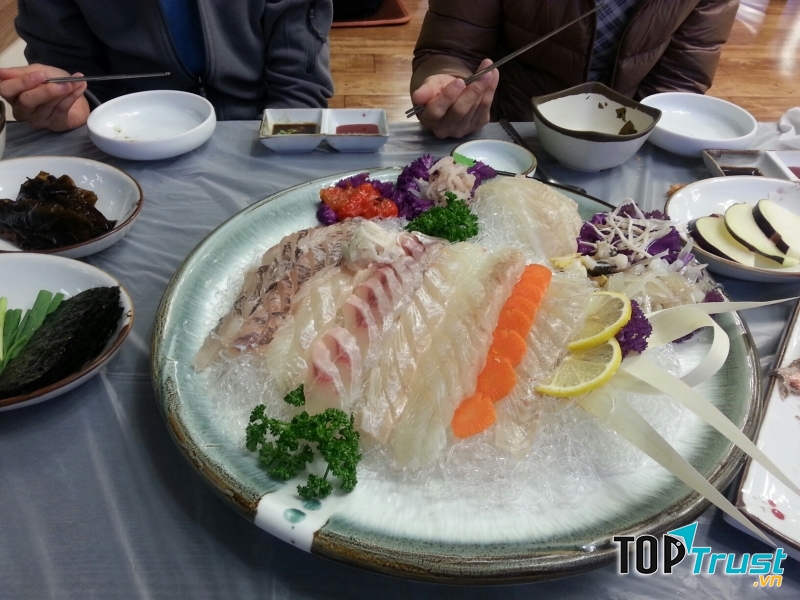 Món Saengseong-hoe của người Hàn Quốc