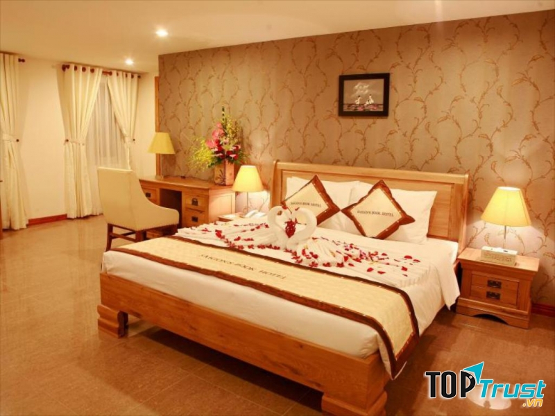 Sai Gon's Book Hotel