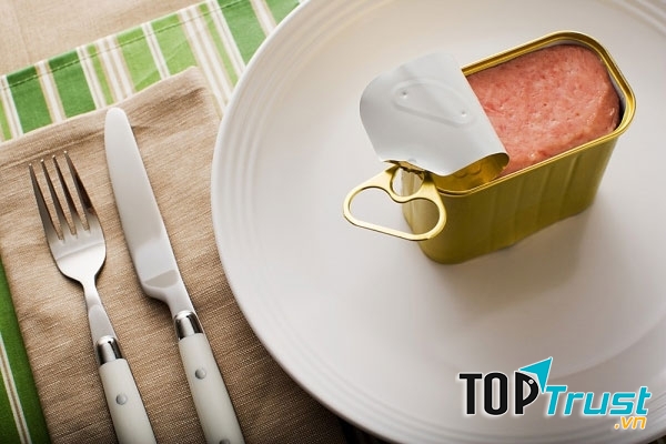 Sai lầm khi nấu ăn: sử dụng đồ đóng hộp