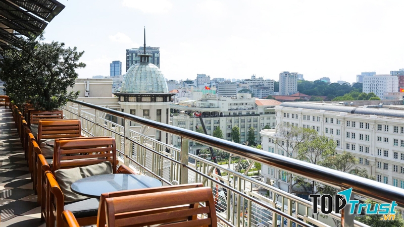Saigon Saigon Rooftop Bar