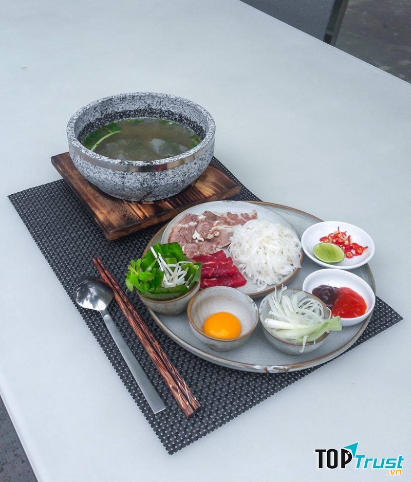 Saigon Social Space - 53 đường Quách Giai