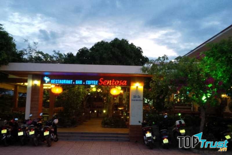 Sentota Cafe – Karaoke – Restaurant