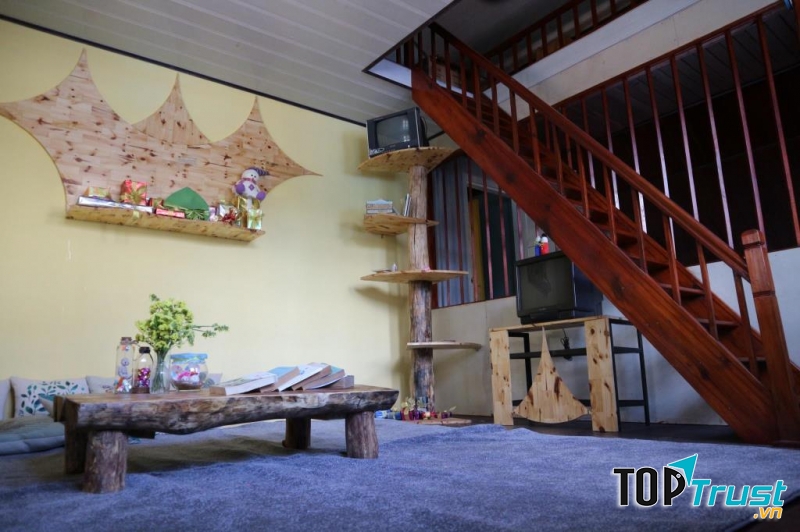 Thiết kế gam màu tươi sáng, đẹp mắt đem lại cảm giác ấm cúng, hứa hẹn sẽ mang đến cho bạn giấc ngủ ngon sau một ngày khám phá