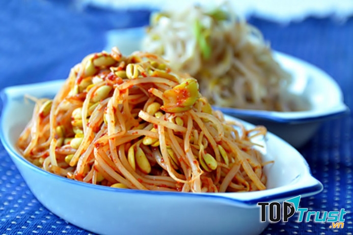 Salad giá đỗ