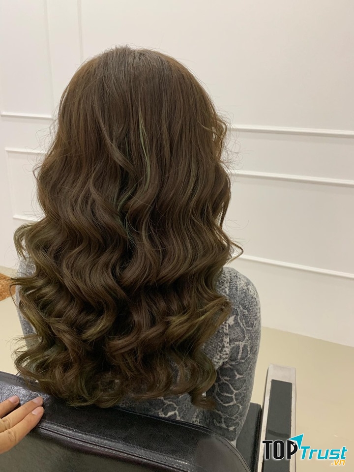 Salon Bắc Trần Tiến