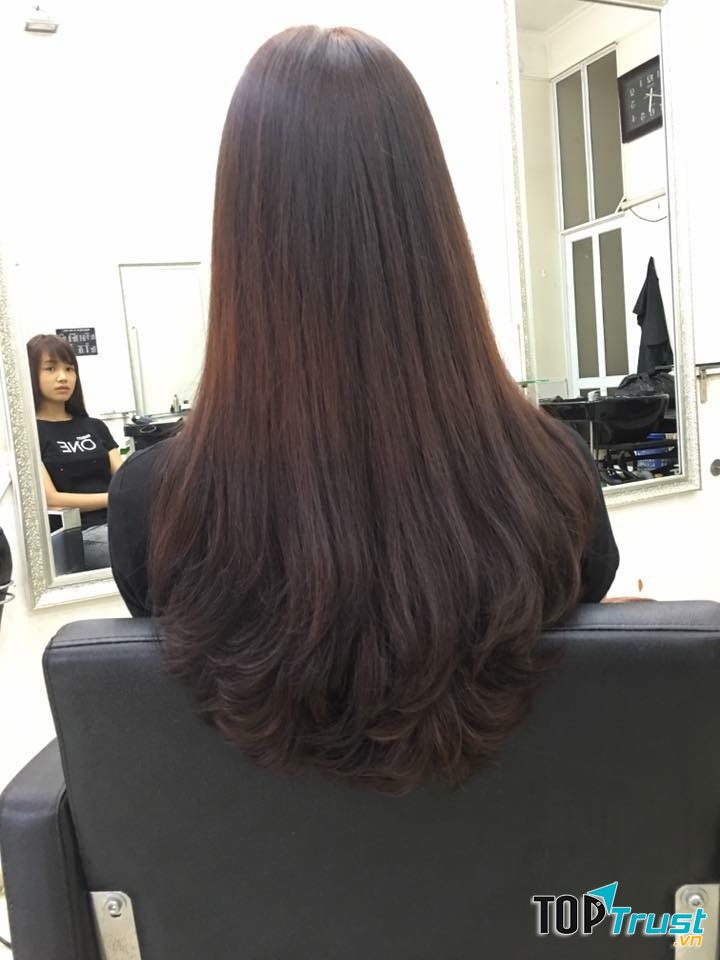 Những đường kéo tỉ mỉ sẽ đem đến cho bạn mái tóc đẹp nhất