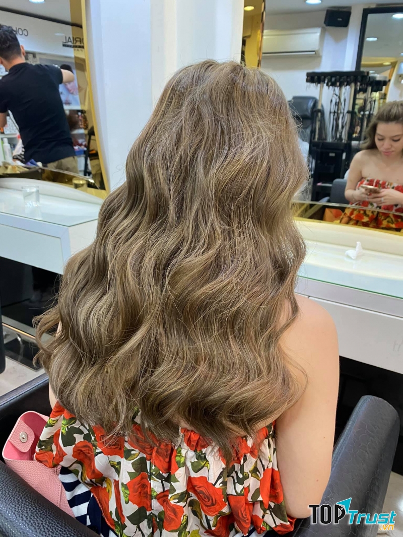 Salon Cường