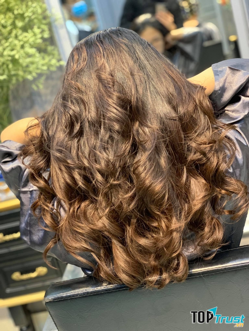 Tóc nhuộm tại Salon Cường Oscar