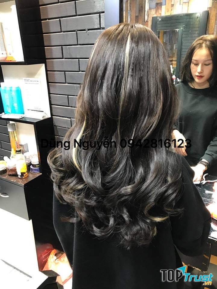 Salon Dũng Nguyễn