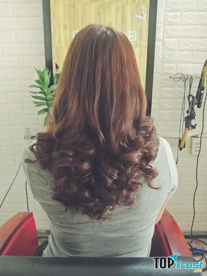Salon Dũng Sài Gòn