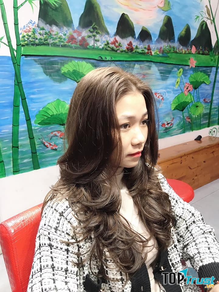 Salon Hải Trần Khối 2 TT Cầu Giát.