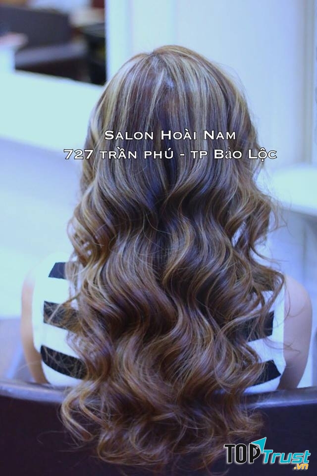 Salon Hoài Nam