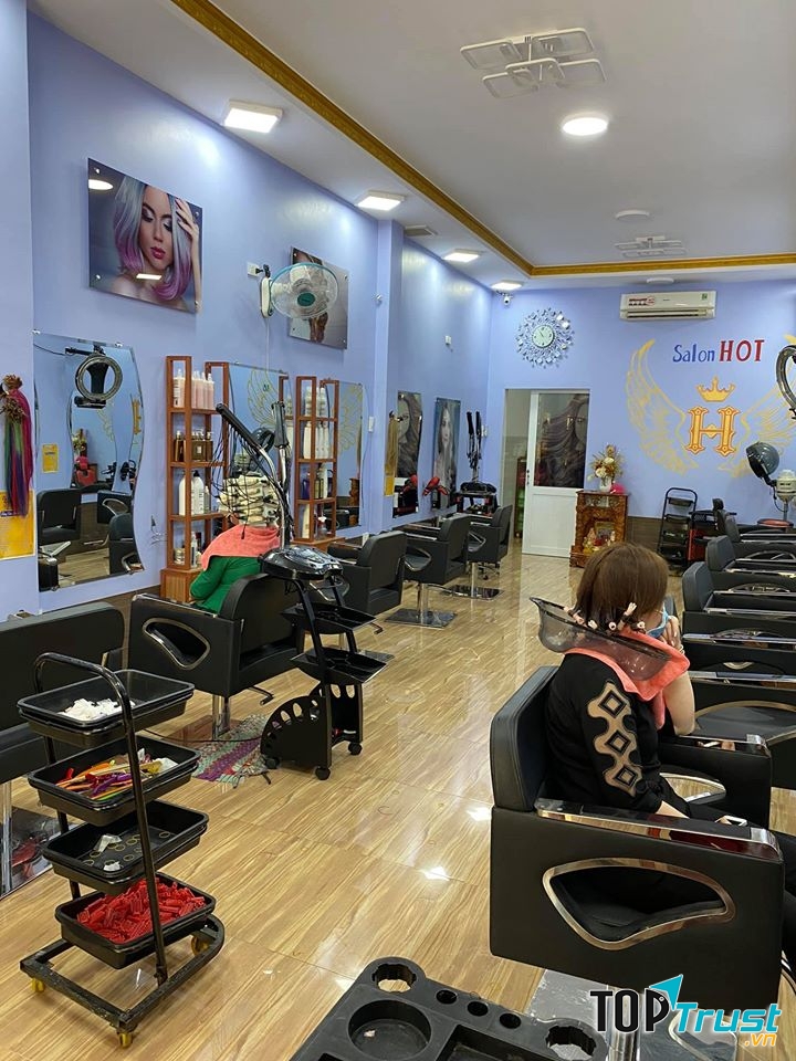 SaLon HOT